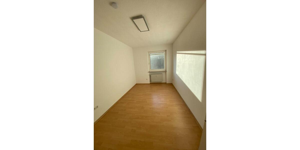 Helle, modernisierte 3-Zimmer-Wohnung in ruhiger, grüner Lage 3 zimmer