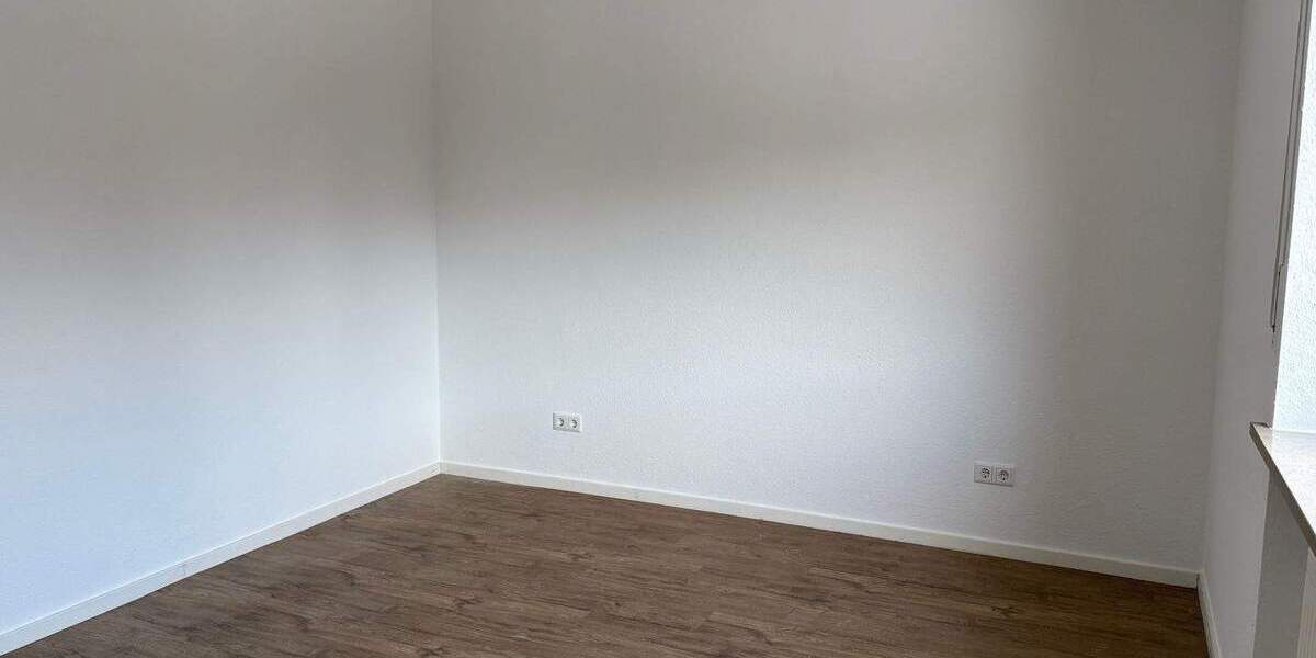 Gepflegte und großzügige 2-Zimmer-Wohnung mit Balkon in Röthenbach a.d. Pegnitz 2 zimmer