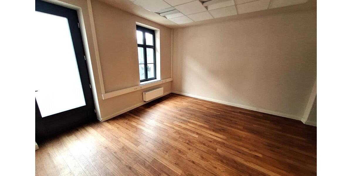 Gewerbeobjekt Fürth Eigenes Heim - 2.800&euro; | Angebot:24763716