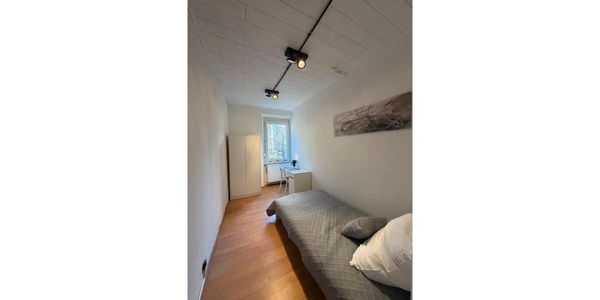 Etagenwohnung Nürnberg Sankt Leonhard - 1 Zimmer, 60 m&sup2;, 410&euro; | Angebot:25776312