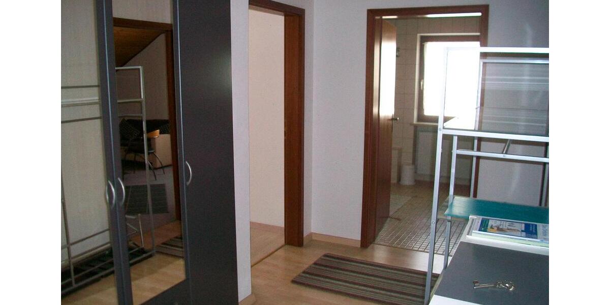 Dachgeschoßwohnung Herzogenaurach - 2 Zimmer, 60 m&sup2;, 550&euro; | Angebot:25307811