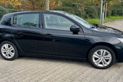 Peugeot 308 131.600 km 7.100 &euro; Erlangen 91056