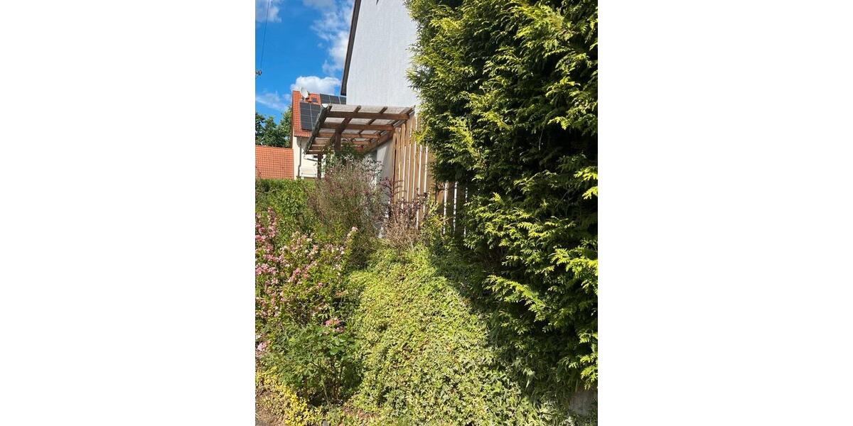 Reihenhaus Nürnberg Gebersdorf - 6.5 Zimmer, 146 m&sup2;, 620.000&euro; | Angebot:26874933
