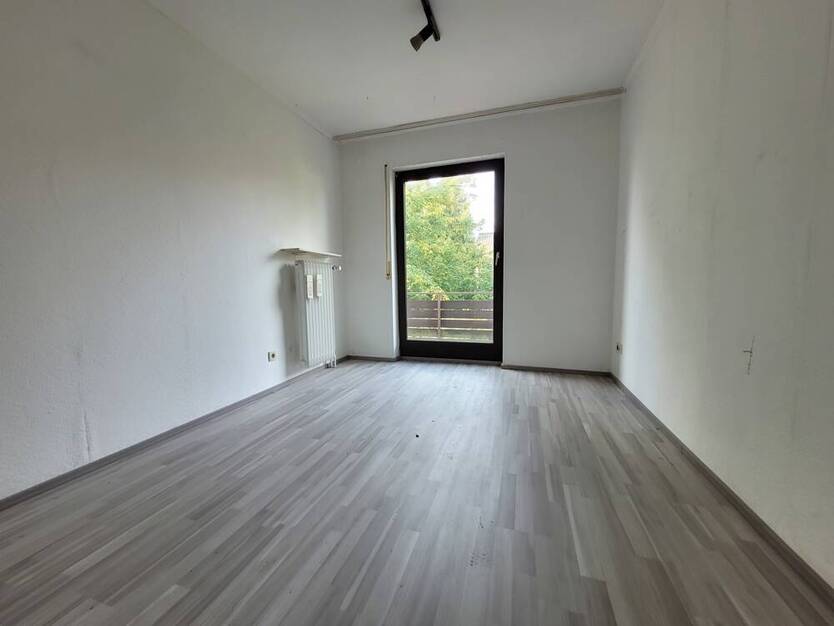 *** Wohnen in BESTLAGE *** Charmantes Reihenmittelhaus Garten Garage mit Potential