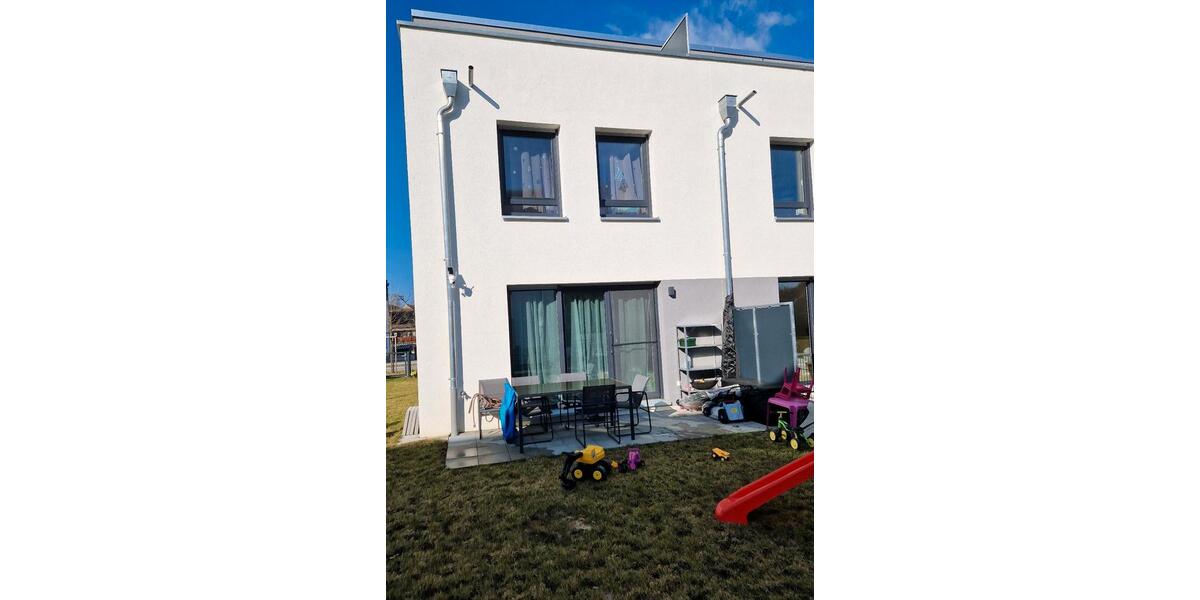 Etagenwohnung Roth - 5 Zimmer, 155 m&sup2;, 2.350&euro; | Angebot:25350134