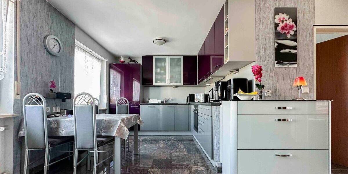 Doppelhaushälfte Nürnberg Schweinau - 8 Zimmer, 179 m&sup2;, 589.000&euro; | Angebot:26704701
