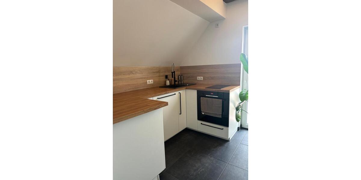 Dachgeschoßwohnung Nürnberg Almoshof - 2 Zimmer, 47 m&sup2;, 700&euro; | Angebot:25641043