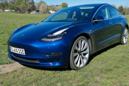 Tesla Model 3 61.000 km 25.990 &euro; Hausen 91353