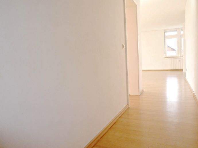 Etagenwohnung Nürnberg Eibach - 3 Zimmer, 98 m&sup2;, 1.300&euro; | Angebot:25695527