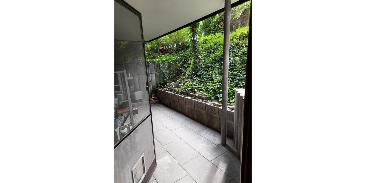 Erdgeschoßwohnung Heßdorf - 3 Zimmer, 120 m&sup2;, 1.290&euro; | Angebot:26396884