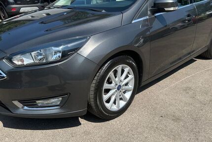 Ford Focus 267.500 km 4.900 &euro; Schwabach 91126