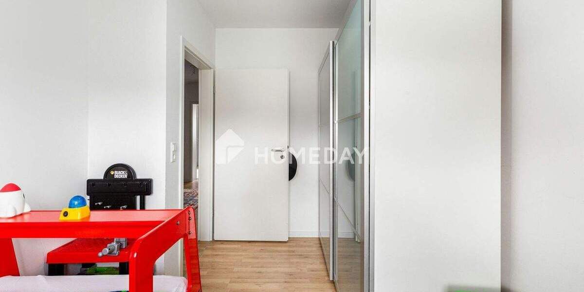 Reihenmittelhaus Erlangen Bruck - 7 Zimmer, 138 m&sup2;, 600.000&euro; | Angebot:25688306