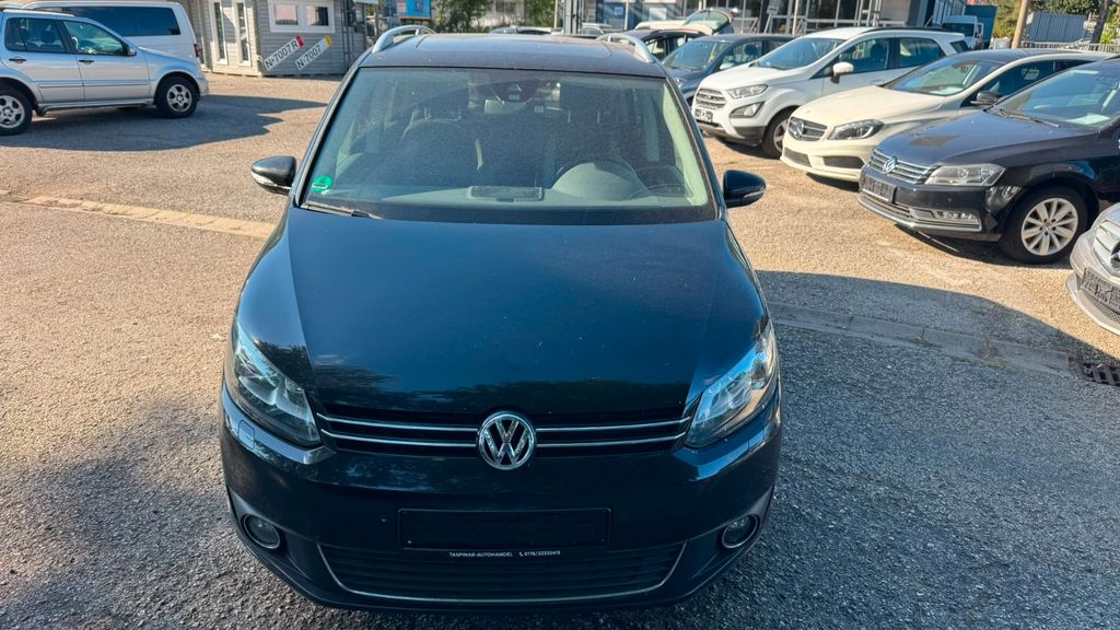 VW Touran 177.000 km 7.999 &euro; Nürnberg 90431
