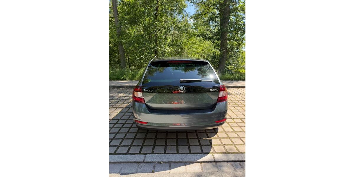 Skoda Rapid 65.000 km 14.000 &euro; Erlangen 91058