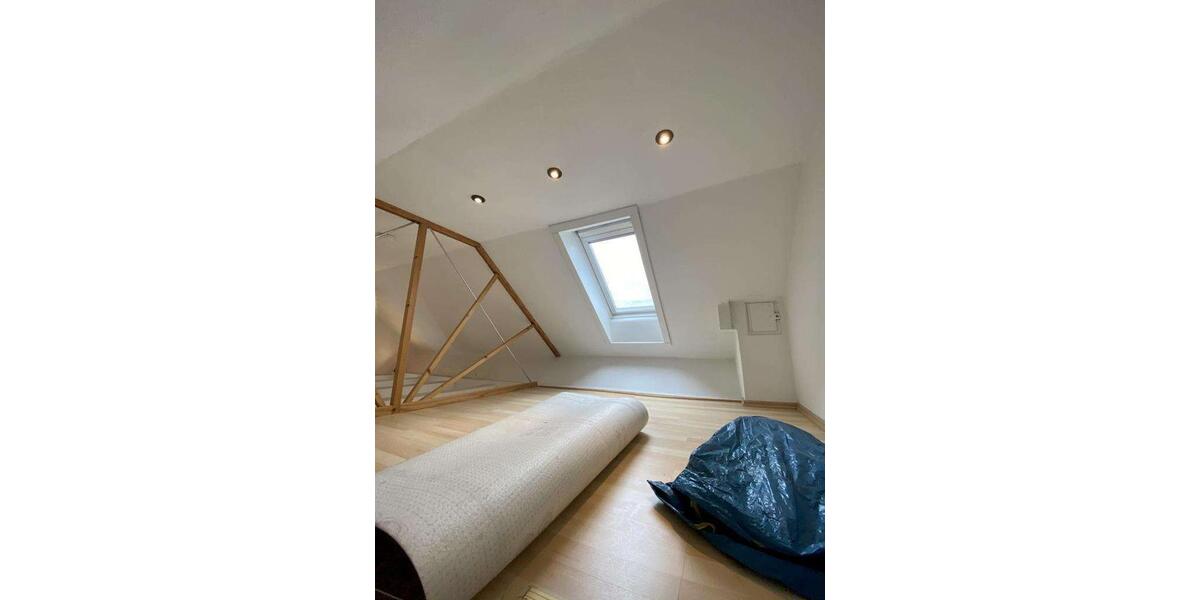 Reihenhaus Zirndorf - 5 Zimmer, 150 m&sup2;, 1.600&euro; | Angebot:25376763