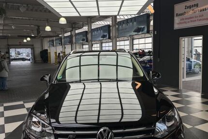 VW Touareg 219.800 km 13.200 € Fürth 90766