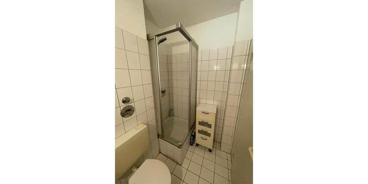 Dachgeschoßwohnung Nürnberg Gleißhammer - 1 Zimmer, 23 m&sup2;, 690&euro; | Angebot:25238325