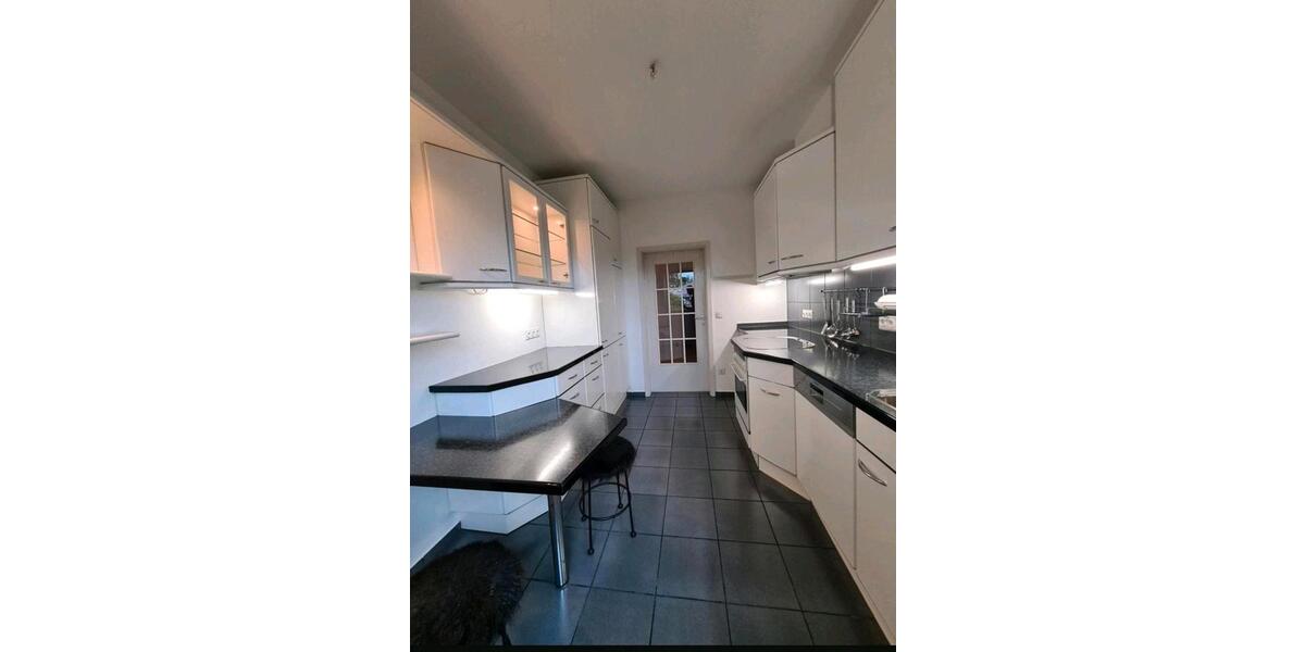 Schöne 4 Zi. Wohnung zu Vermieten 4 zimmer