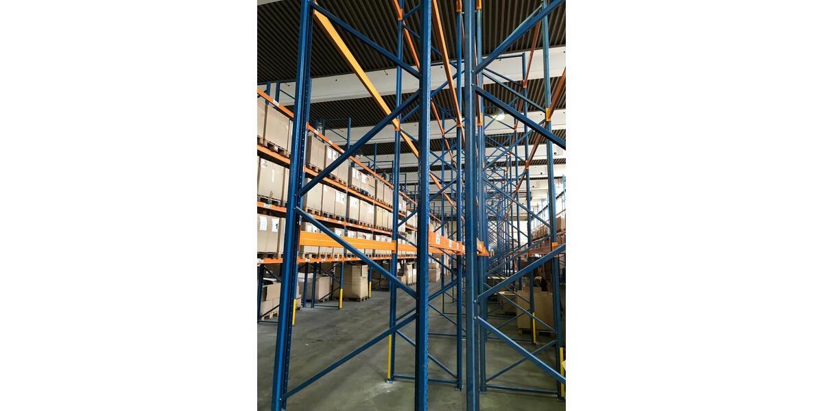 Halle mit oder ohne Büro 500-1.500qm zu vermieten Raum Nürnberg zimmer