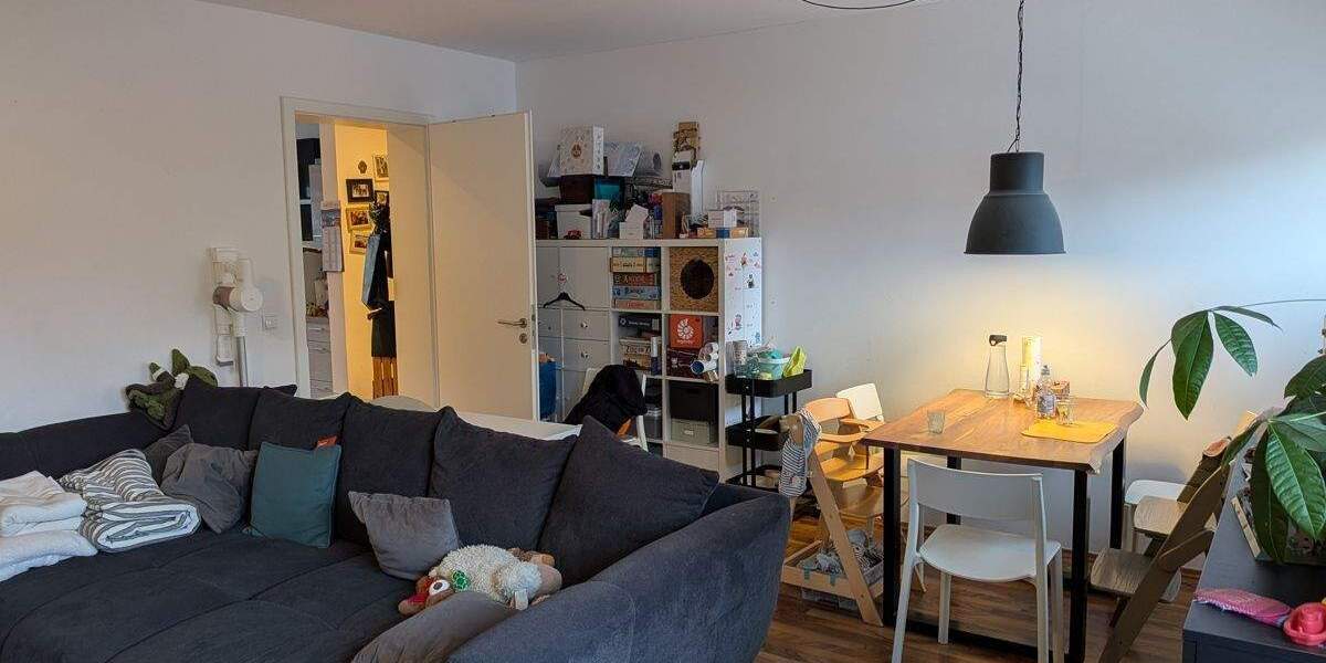 Großzügige 3 Zimmer Wohnung mit Balkon in Zerzabelshof-komplett saniert 3 zimmer