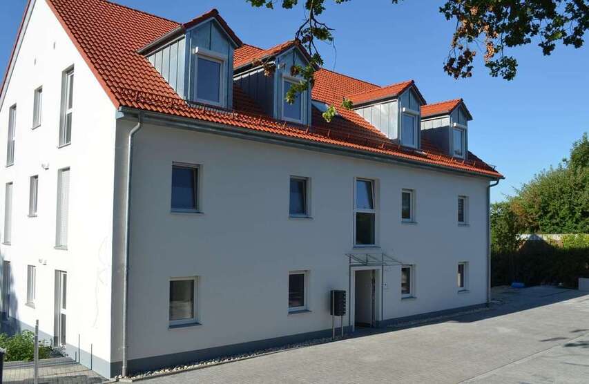 Wohnung zum Mieten in Tuchenbach 1.245 € 100 m²