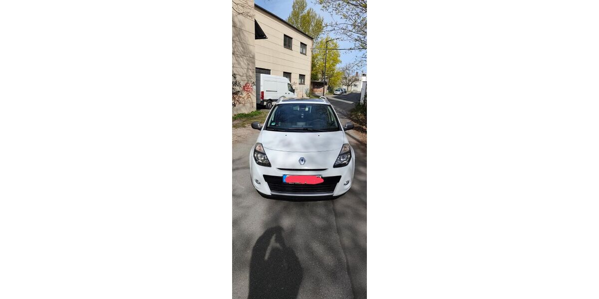 Renault Clio 126.000 km 3.200 &euro; Nürnberg 90491