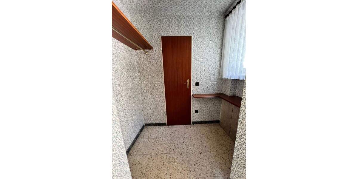 Grün + stadtnah! Nähe Rechenbergpark! Gepflegte DHH, idyllischer Garten, Ausbaupotential + Garage! 6 zimmer