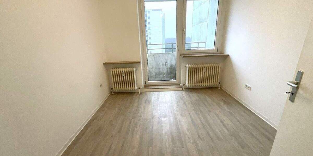 3-Zimmer-Wohnung mit Balkon, Lift und TG-Stellplatz 3 zimmer