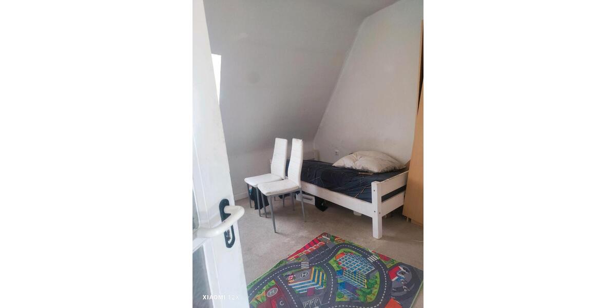 Dachgeschoßwohnung Nürnberg Gaismannshof - 4 Zimmer, 102 m&sup2;, 1.350&euro; | Angebot:27580697