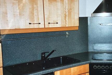 Helle 3-Zimmer Wohnung mit großem Balkon und Einzelgarage 3 zimmer