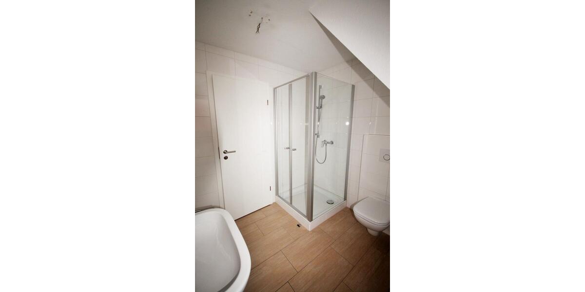 Dachgeschoßwohnung Großhabersdorf - 3 Zimmer, 85 m&sup2;, 750&euro; | Angebot:26162930