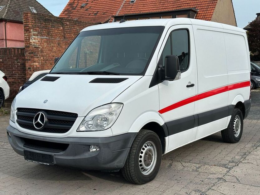 Mercedes-Benz Sprinter 190.000 km 8.990 € Nürnberg, Mittelfranken 90431