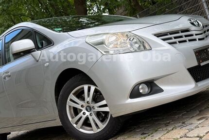 Toyota Verso 145.800 km 6.990 &euro; Nürnberg 90431