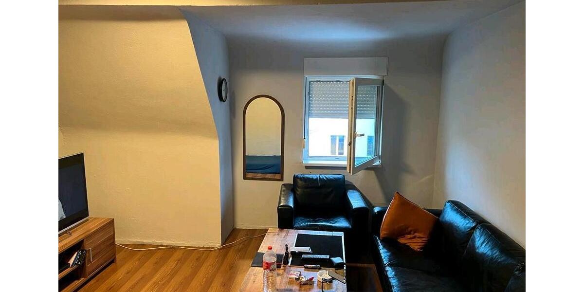 Etagenwohnung Zirndorf - 6 Zimmer, 145 m&sup2;, 270.000&euro; | Angebot:27077343