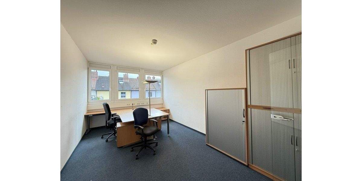 Repräsentative Büro-Praxisflächen XXL in frequentierter Sichtlage von Lauf an der Pegnitz zimmer