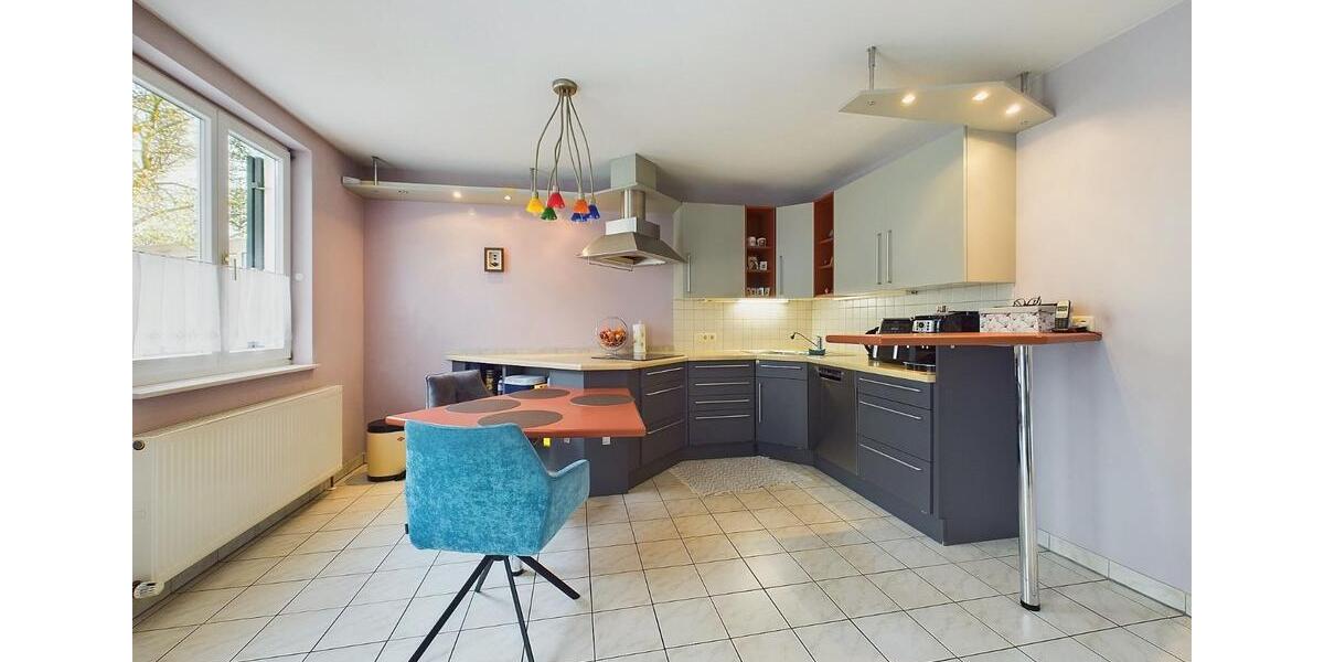 DHH mit Garten in der „Blauen Lagune“ – im Herzen von Oberasbach 5 zimmer