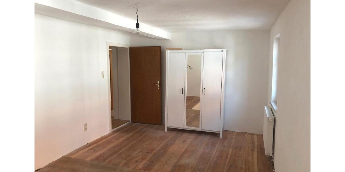 Etagenwohnung Neunkirchen am Brand - 1 Zimmer, 54 m&sup2;, 530&euro; | Angebot:27611874