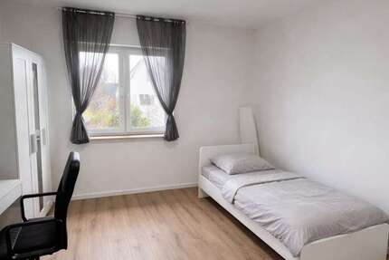 Wohnung Erlangen Buckenhofer Siedlung - 4 Zimmer, 15 m&sup2;, 390&euro; | Angebot:25973186