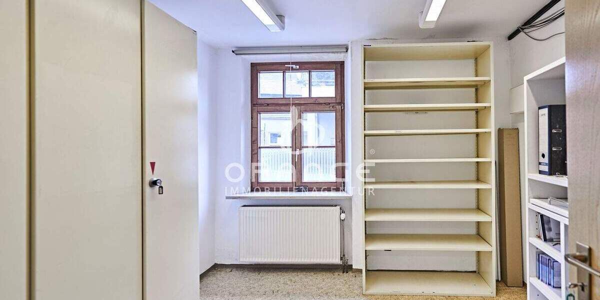 ***Direkt an der B14 - Denkmalgeschütze Gewerbefläche sucht neuen Eigentümer*** zimmer