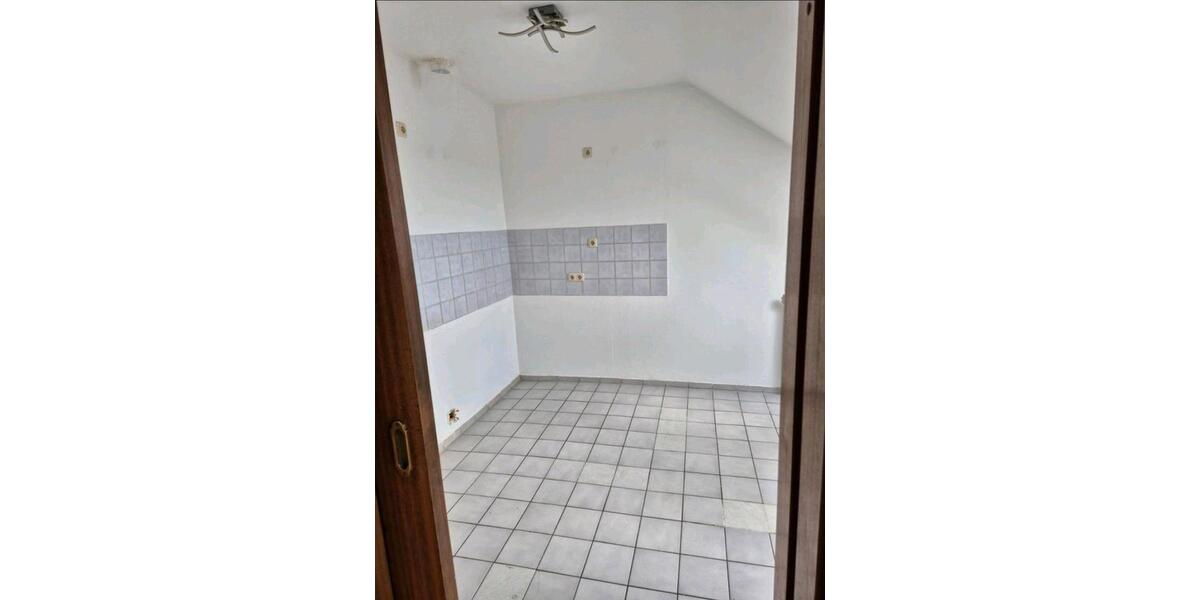 Dachgeschoßwohnung Petersaurach - 3.5 Zimmer, 100 m&sup2;, 960&euro; | Angebot:24820412