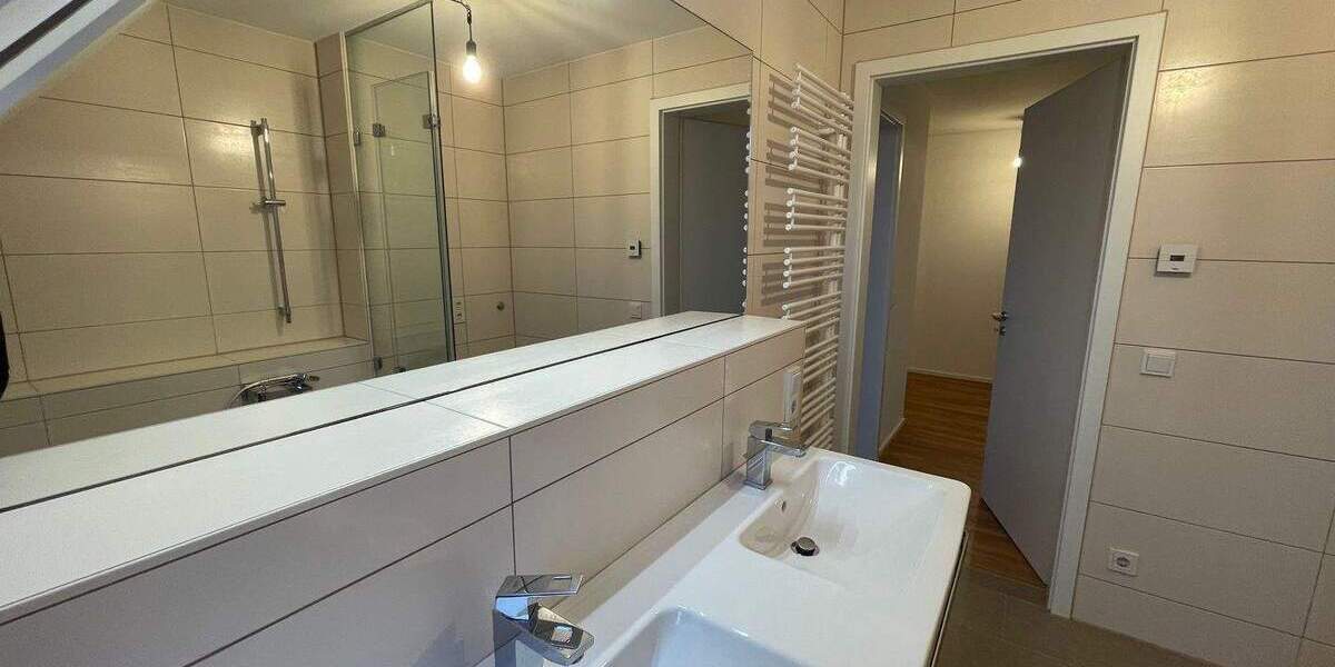 Moderne 3-Zimmer-Whg. mit Einbauküche 3 zimmer