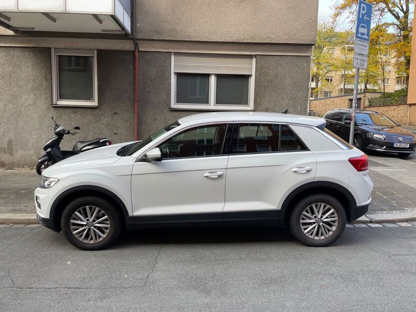 VW T-Roc 92.500 km 15.700 € Nürnberg 90419