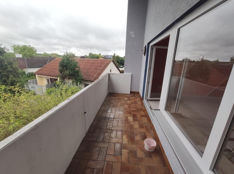 3- Zi. DG Wohnung mit 2 Balkonen und Garage - Etagenwohnung Hemhofen | Angebot:22401892