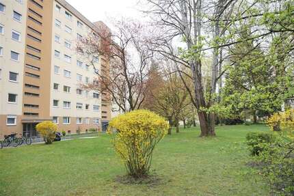 Wohnung Nürnberg Zerzabelshof - 2 Zimmer, 70 m&sup2;, 695&euro; | Angebot:27147214