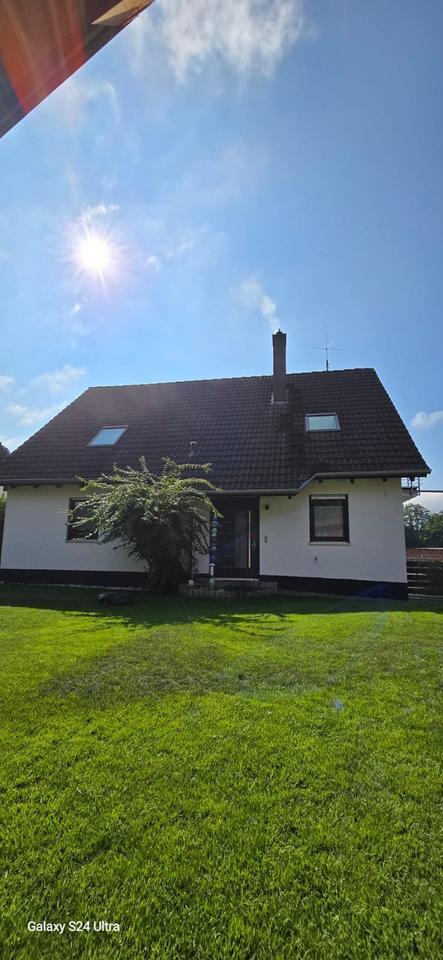 Großzügiges 2-Familien Haus zimmer