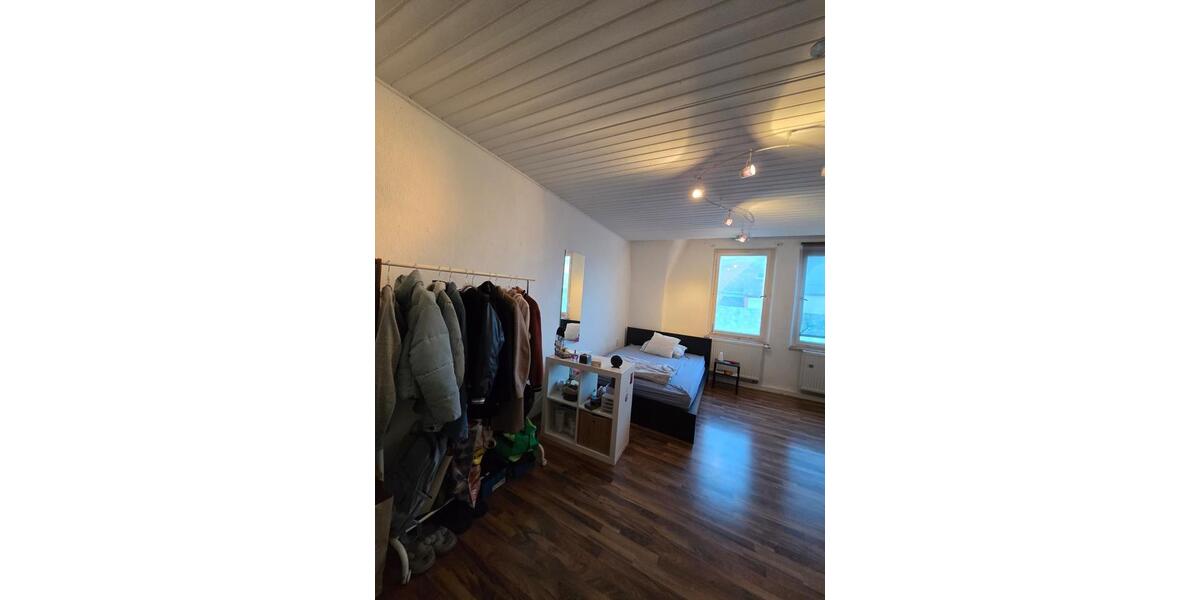 Etagenwohnung Fürth Südstadt - 4 Zimmer, 140 m&sup2;, 450&euro; | Angebot:25951787