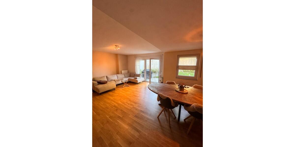 Etagenwohnung Wendelstein - 3 Zimmer, 98 m&sup2;, 1.440&euro; | Angebot:26335460