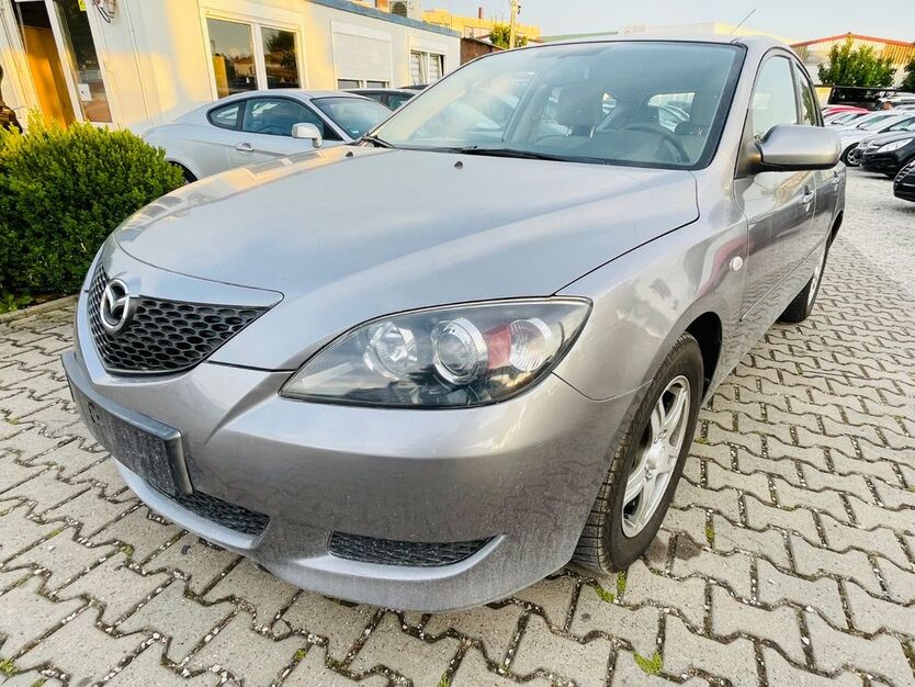 Mazda 3 127.000 km 2.490 € Nürnberg 90431