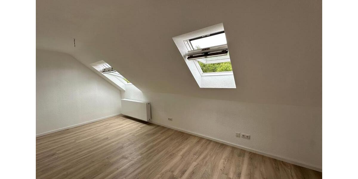 Dachgeschoßwohnung Oberasbach - 3 Zimmer, 51 m&sup2;, 199.000&euro; | Angebot:26995670