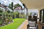 Exklusive GartenWohnung 112 m², lichterfülltes Wohnen mit 3 Zimmer und 2 TG Stellplätzen und vielen Extras, fast wie Erstbezug